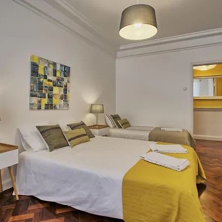 Liverpool-terrasse By Interhome * Lisbon